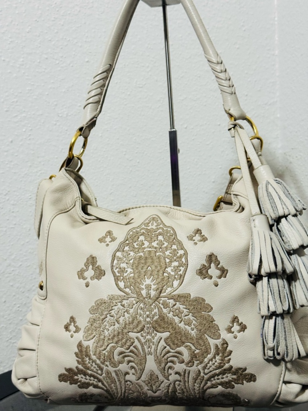 Isabella Fiore Cream Shoulder Bag with Gold Embroidered Motif - Picture 6 of 16